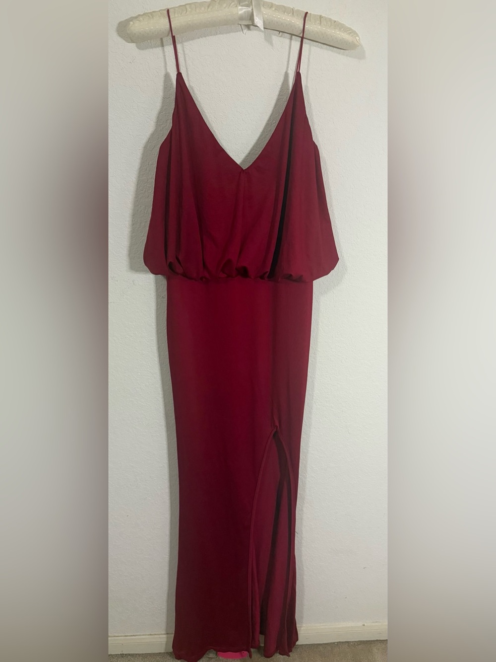 Toby Heart Ginger Elegant Spaghetti-Strap V-Neck Maxi Dress